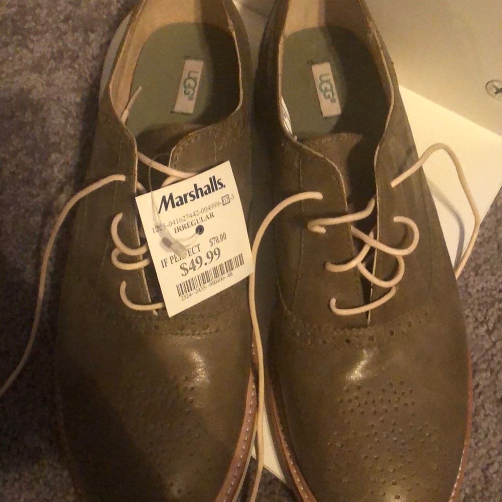 Ugg Flats